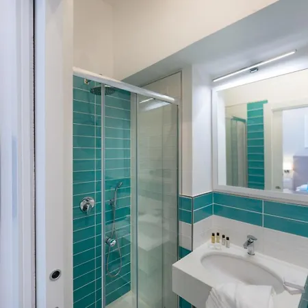 Pensión Coral White