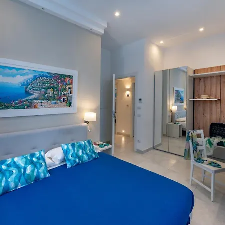 Pensionat Coral White 3*